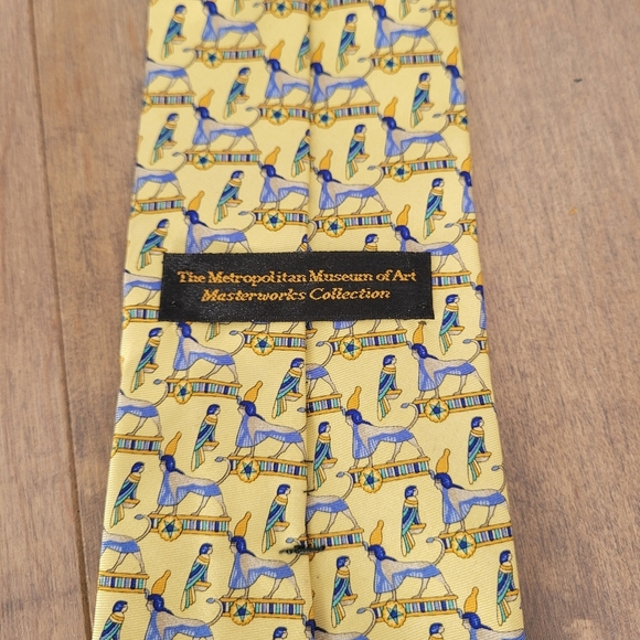 Metropolitan Museum of Art Egyptian silk necktie - Picture 4 of 6